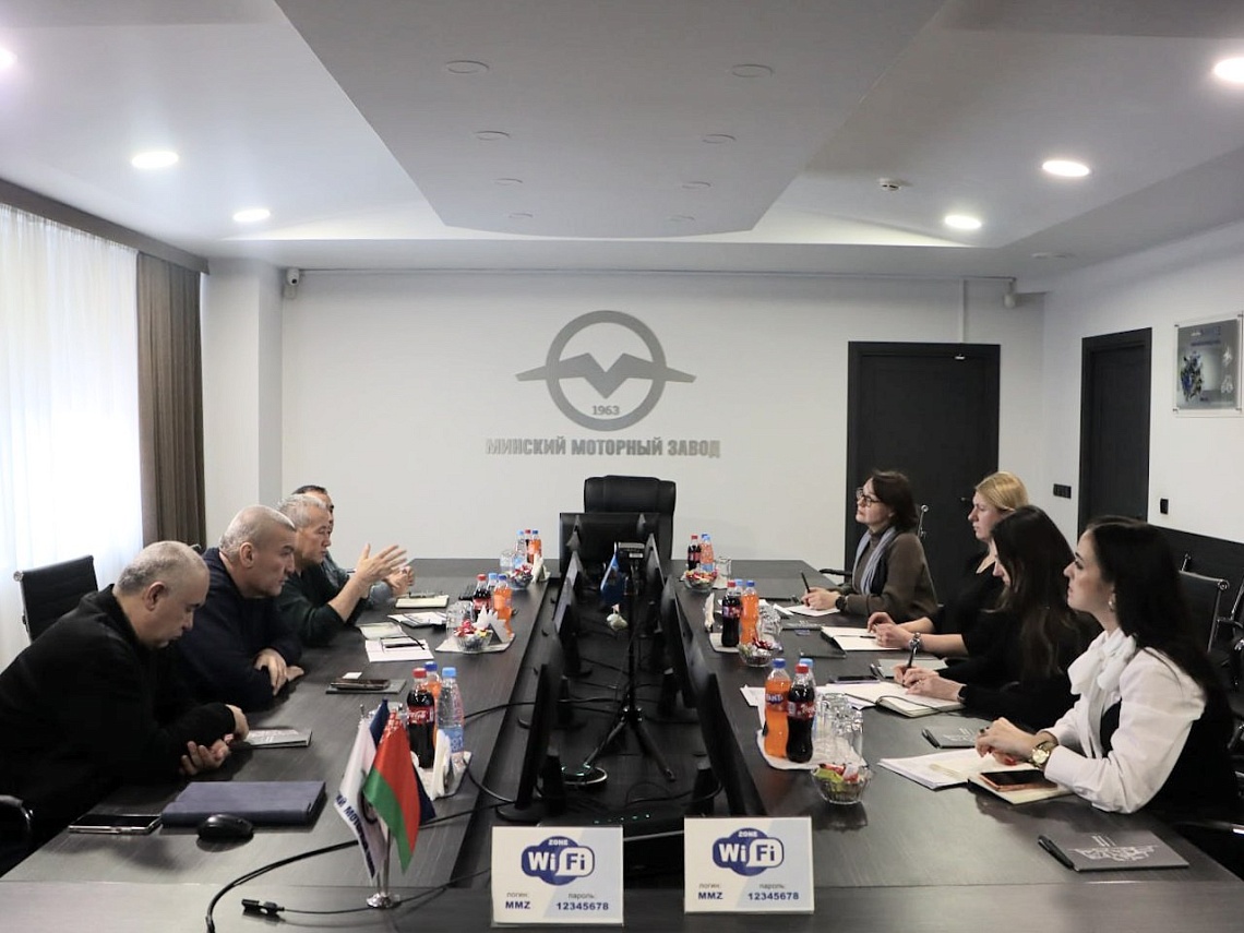 Минский моторный завод посетила делегация «Промышленной группы VITAND» из Узбекистана