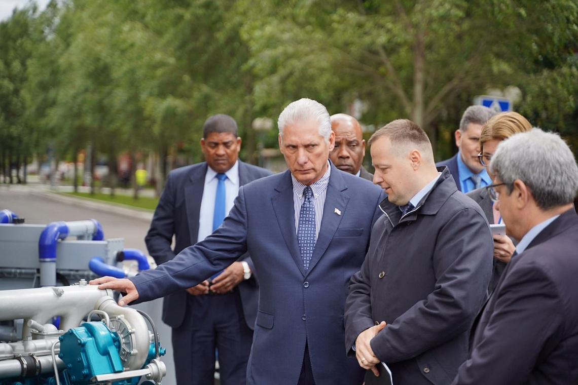 Президент Кубы Мигель Диас-Канель Бермудес познакомился с продукцией ММЗ